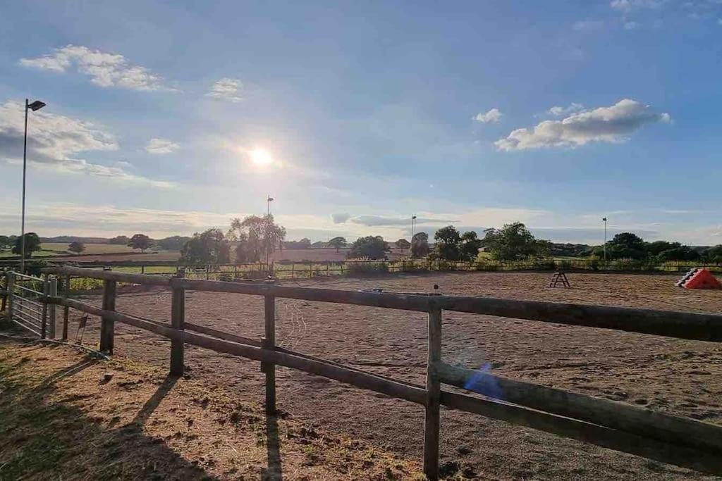 Hillfields Farm Barn - A Rural Equestrian Escape Apartment Coventry Luaran gambar